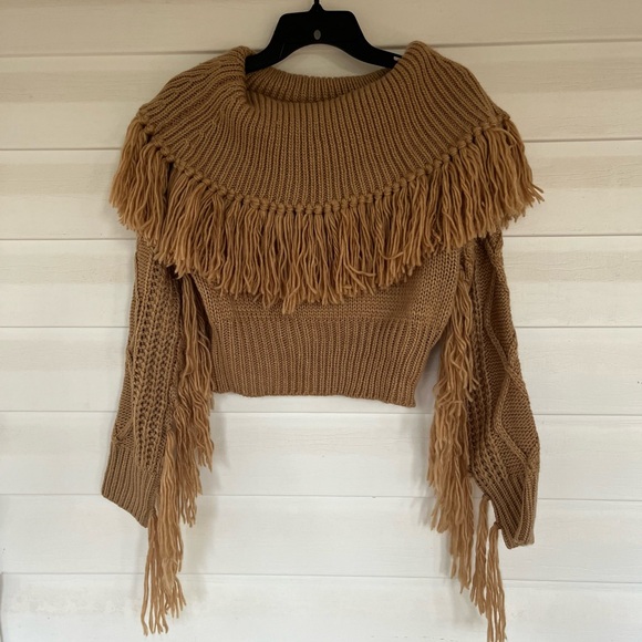 Hot & Delicious Sweaters - Hot & Delicious cropped fringed sweater
B4
